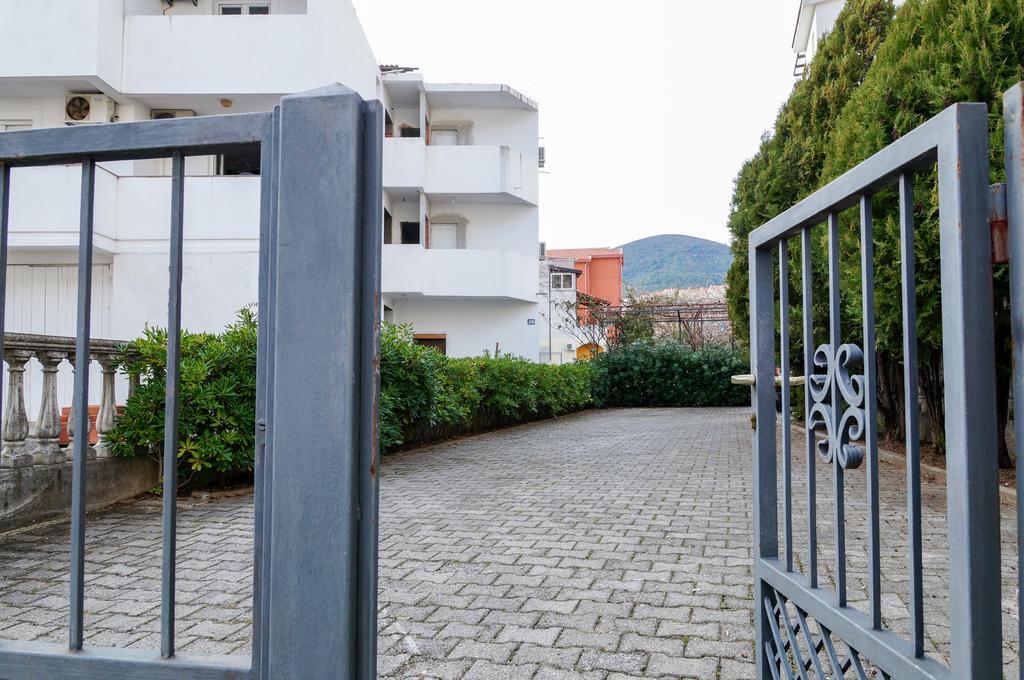 Guest House Heart Of Budua Esterno foto